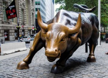 bull on Wall Street, NYC, New York, USA