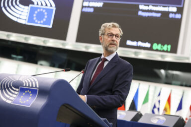 EIB Vice-President addresses the EP in Strasbourg - © European Union 2025 - Source : EP