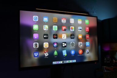Ipad screen with apps. Source: Unsplash
