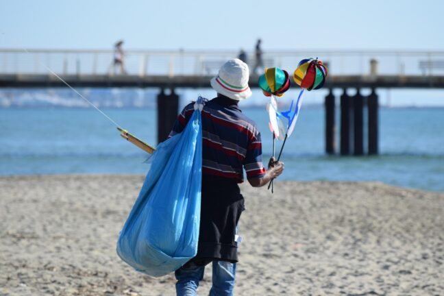 beach peddler