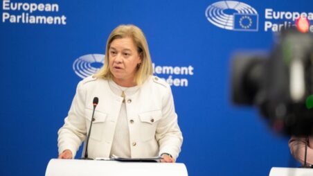 MEP Carla Tavares