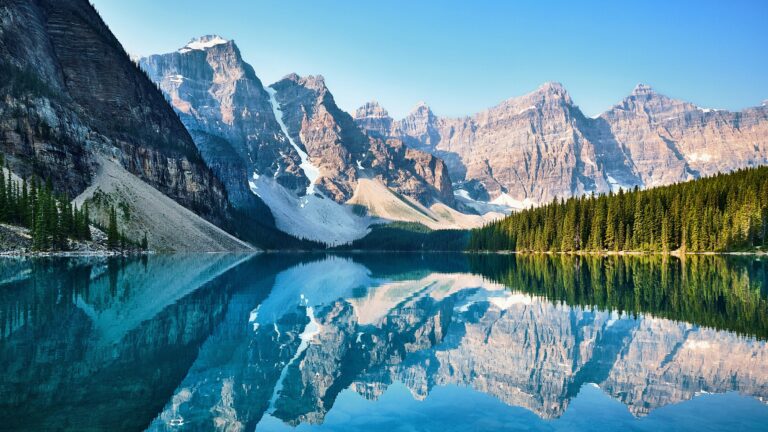 Moraine Lake in Banff National Park, Alberta, Canada