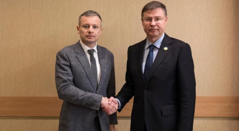 Serhyi Marchenko, Valdis Dombrovskis