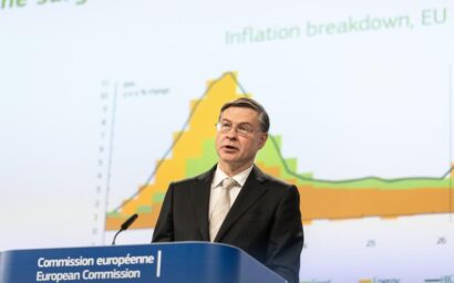 Economy Commissioner Valdis Dombrovskis discussing inflation rates (Photo: European Commission)