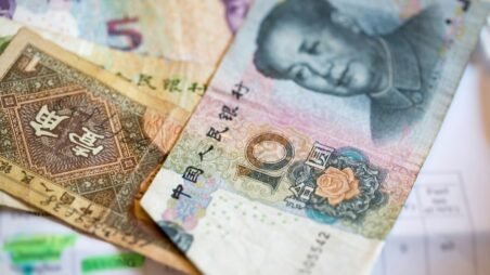 Chinese yuan banknotes