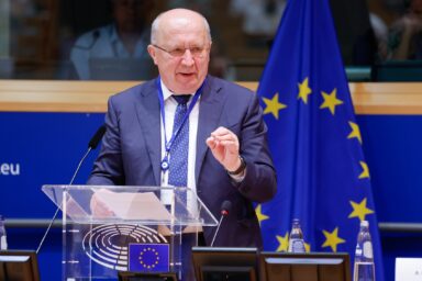 commissioner Andrius Kubilius