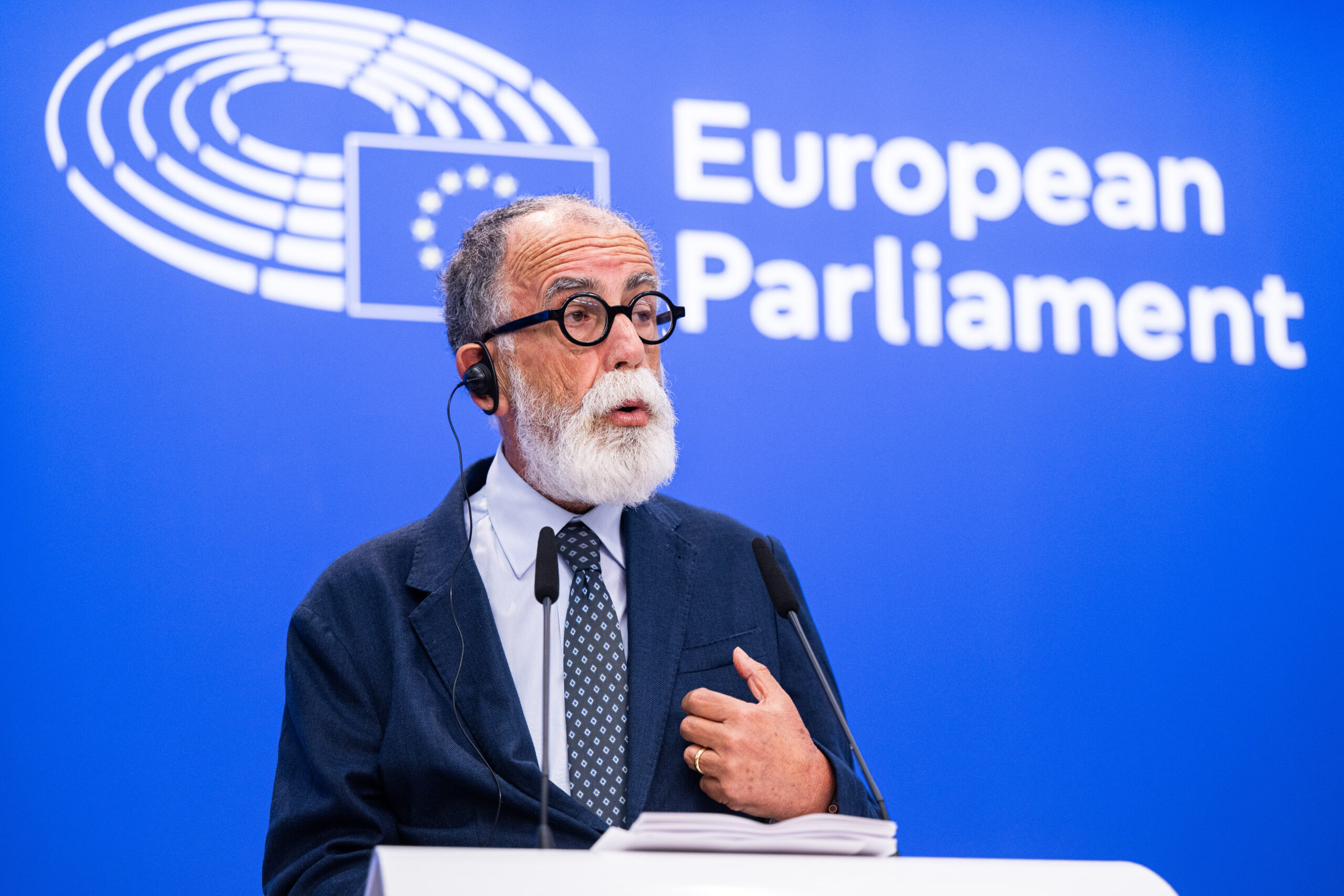EU Rapporteur proposes mandatory youth mode to restrict addictive platform design