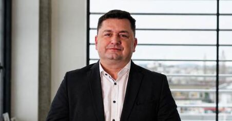 Jakub Gabriel, Ray Services
