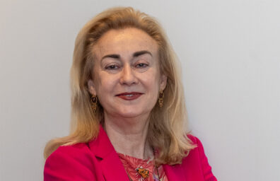 Portrait of Dr Isabel Rubio, president of the European Cancer Organisation