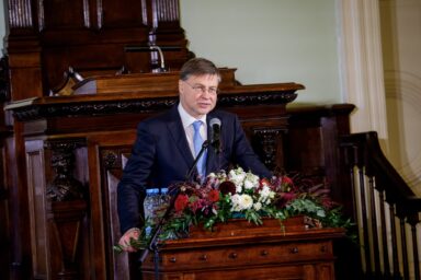RIGA, LATVIA. 25th September 2026. Valdis Dombrovskis, European Commissioner for Economy and Productivity, and Commissioner for Implementation and Simplification participates at Opening of the Simplification Event Organised by the University of Latvia and keynote conversation on simplification at the EU by Commissioner, following QS session.