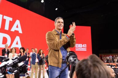Sanchez clapping