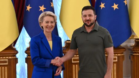 Ursula von der Leyen and Volodymyr Zelenskyy